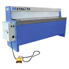 Электромеханическая гильотина MetalTec GS 2000-1,25E от компании Нова Механика